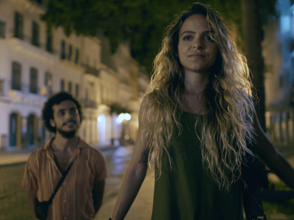 A Maior História de Amor em Linha Reta do Mundo